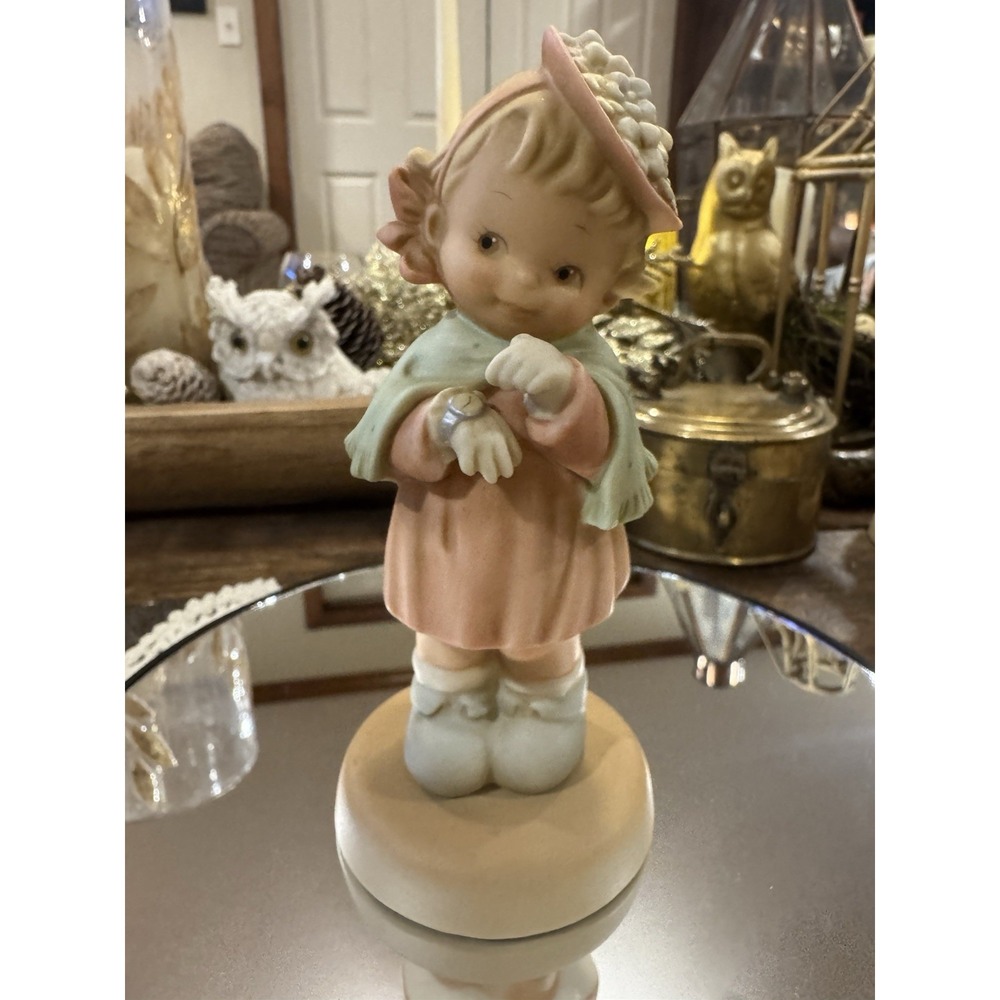 Enesco Memories of Yesterday "Time to celebrate" 1995 Attwell